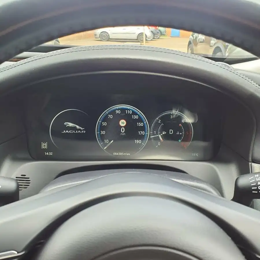 2017-jaguar-xf-20td-portfolio-180ps-saloon-4d-1999cc-auto-big-13
