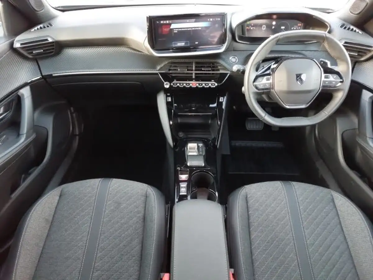 2024-peugeot-2008-suv-12-puretech-allure-130ps-eat8-big-2