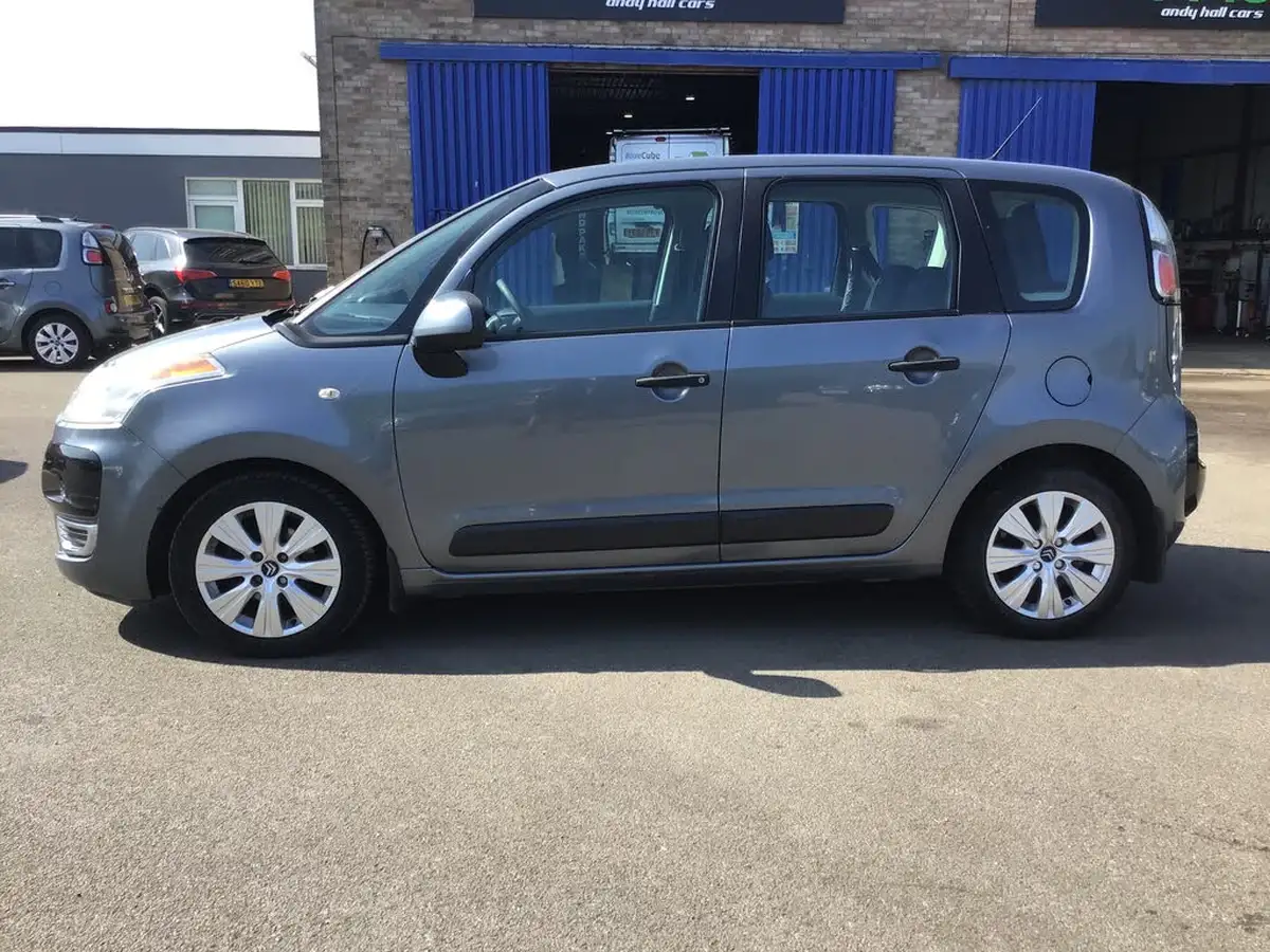 2009-citroen-c3-picasso-16hdi-vtr-big-3