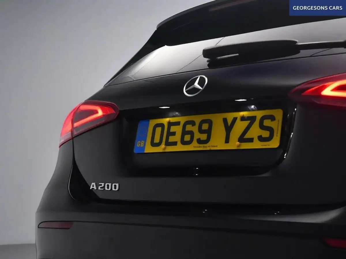 2020-mercedes-benz-a-class-13-a200-amg-line-hatchback-5d-big-15