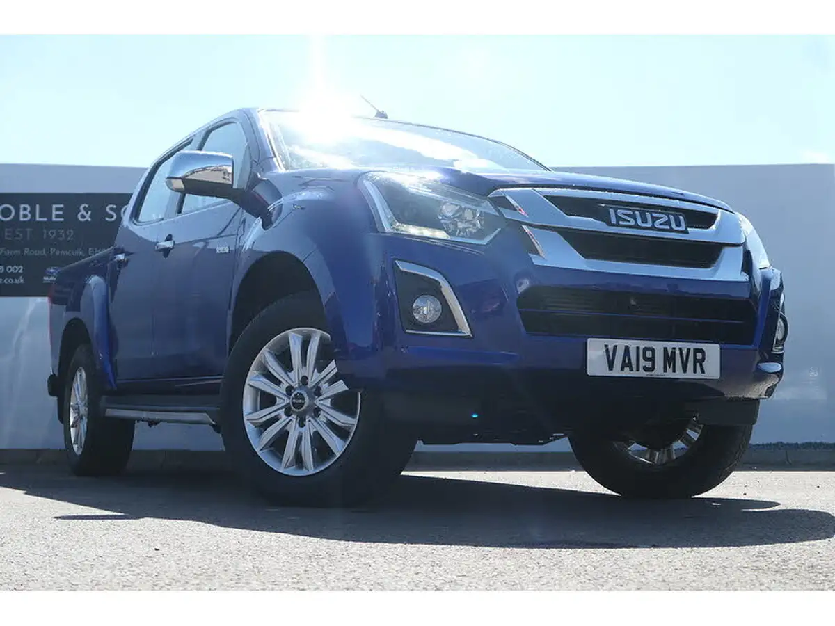 2019-isuzu-d-max-19td-yukon-double-pick-up-big-1