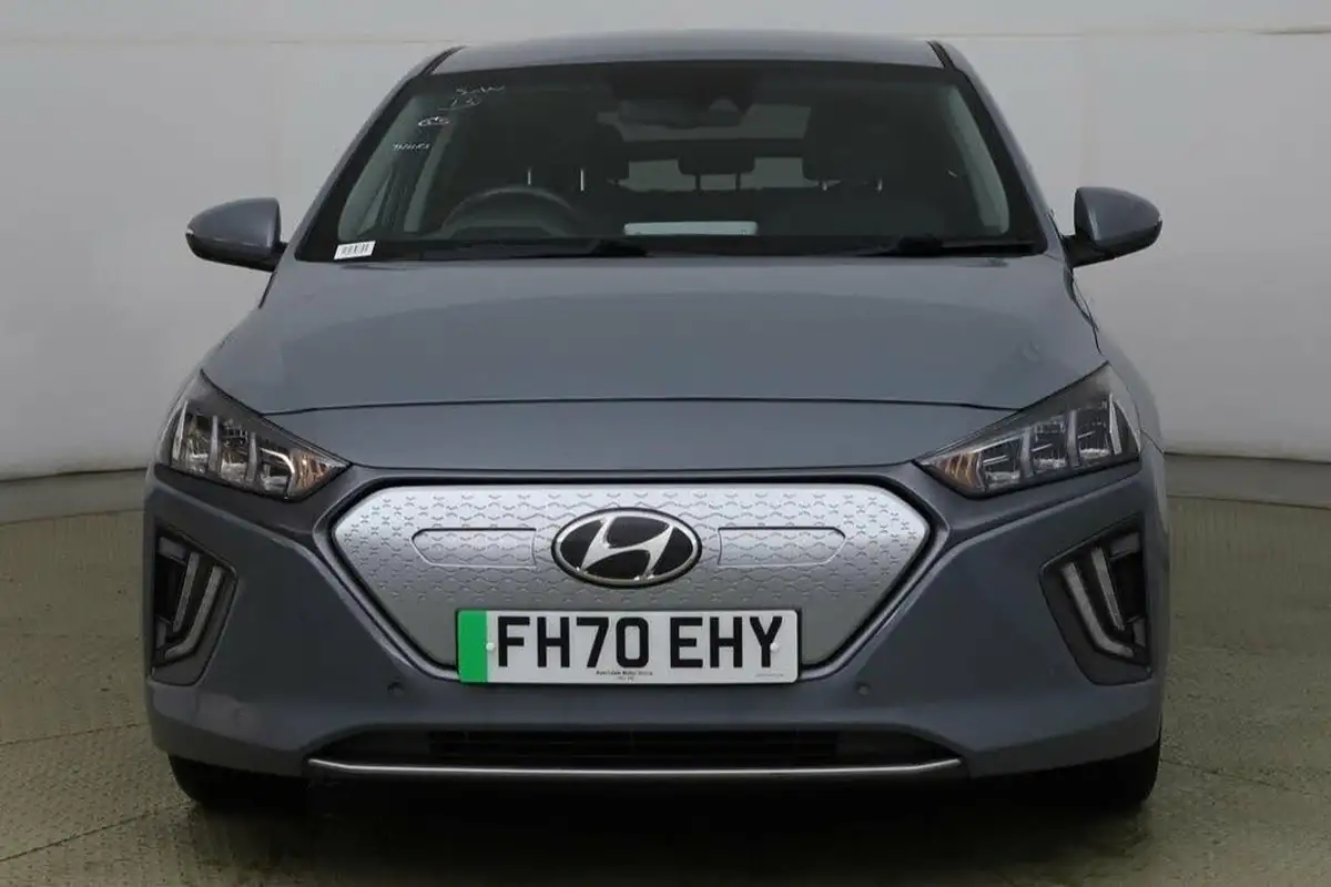 2021-hyundai-ioniq-e-premium-se-electric-100kw-big-1