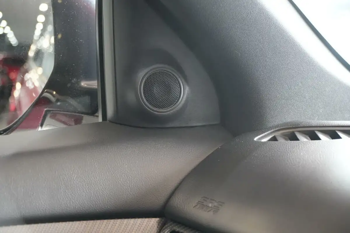 2021-mitsubishi-outlander-24-dynamic-phev-big-43
