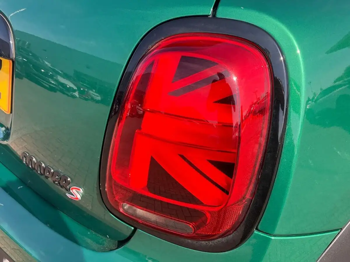 2021-mini-cooper-20-cooper-s-sport-hatchback-3d-auto-big-10