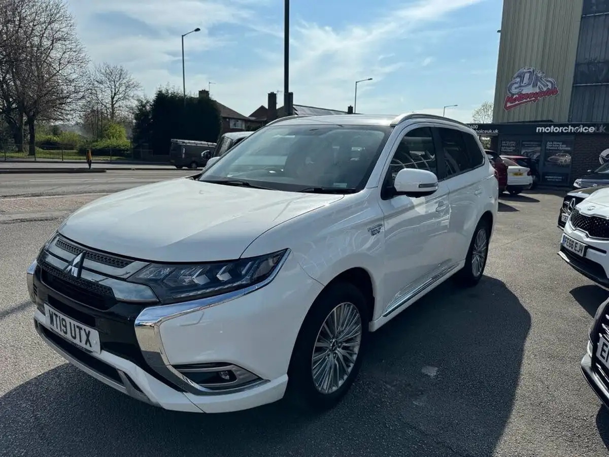 2019-mitsubishi-outlander-24-4h-phev-big-4