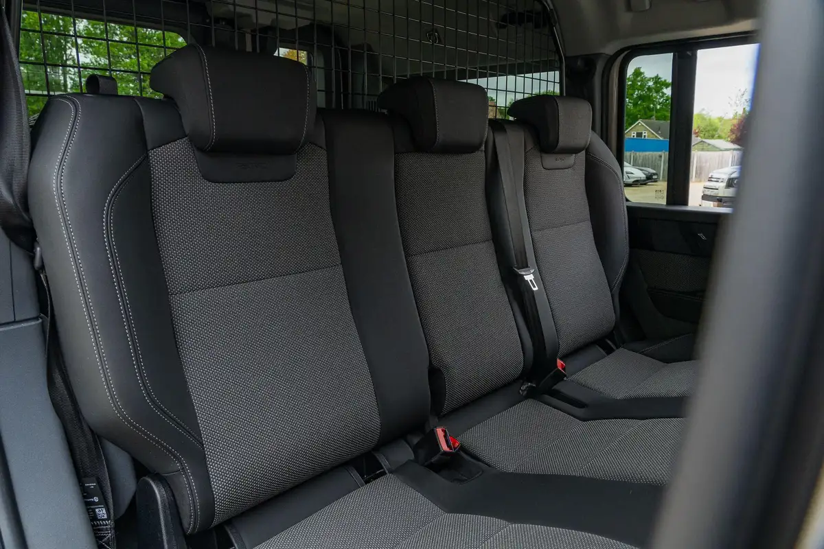 2024-ineos-grenadier-30-286pseu6d2-seat-commercial-panel-van-big-31