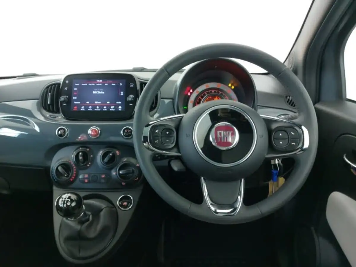 2022-fiat-500-10-dolcevita-big-6