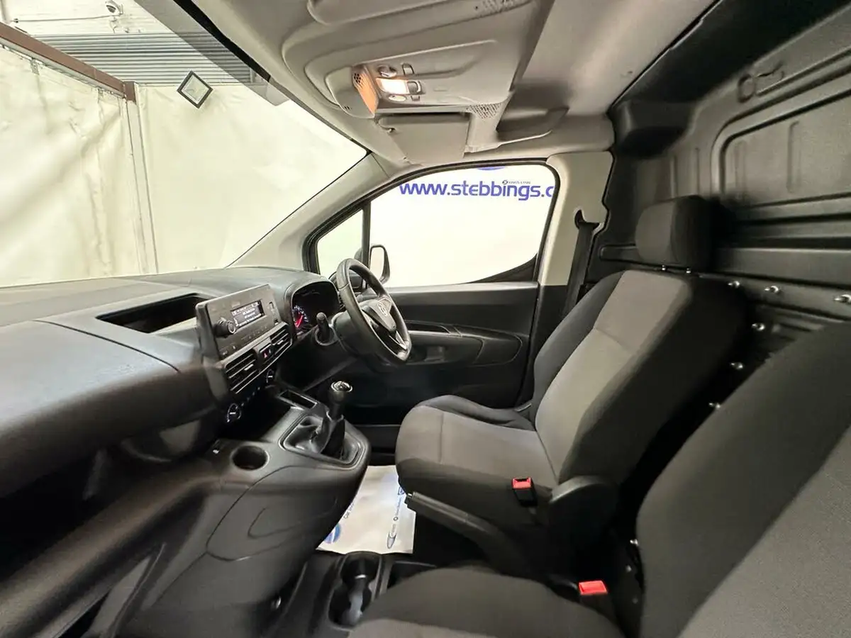 2019-vauxhall-combo-16cdti-edition-2000-100pseu6-big-19