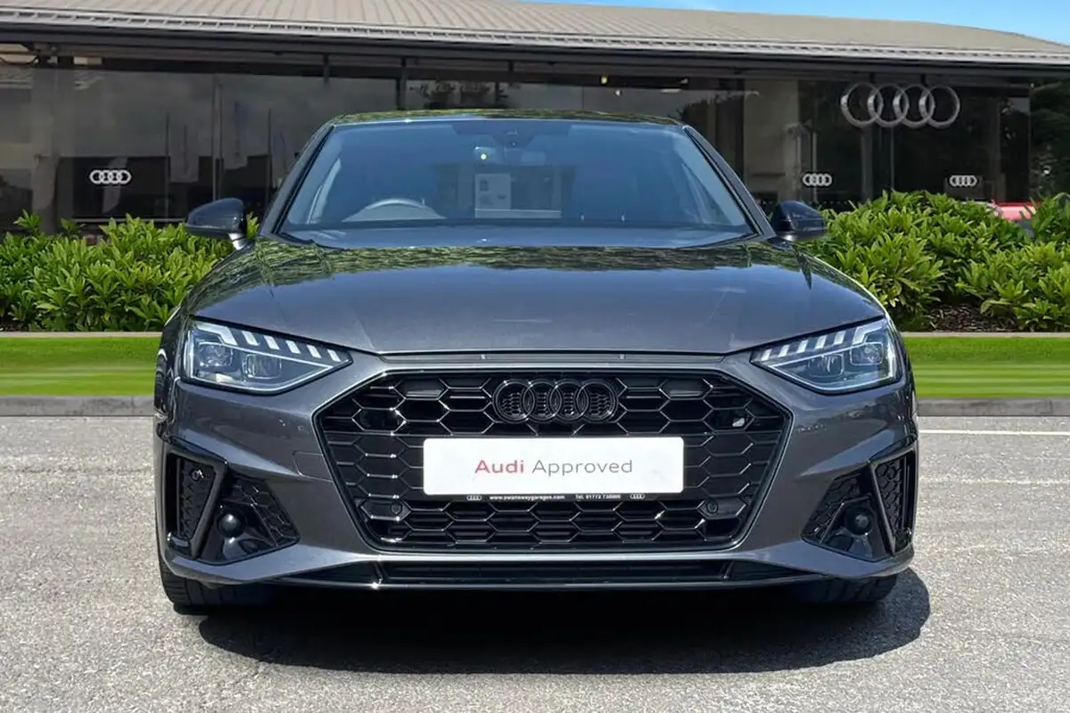 2024-audi-a4-20-40-tfsi-black-edition-big-5