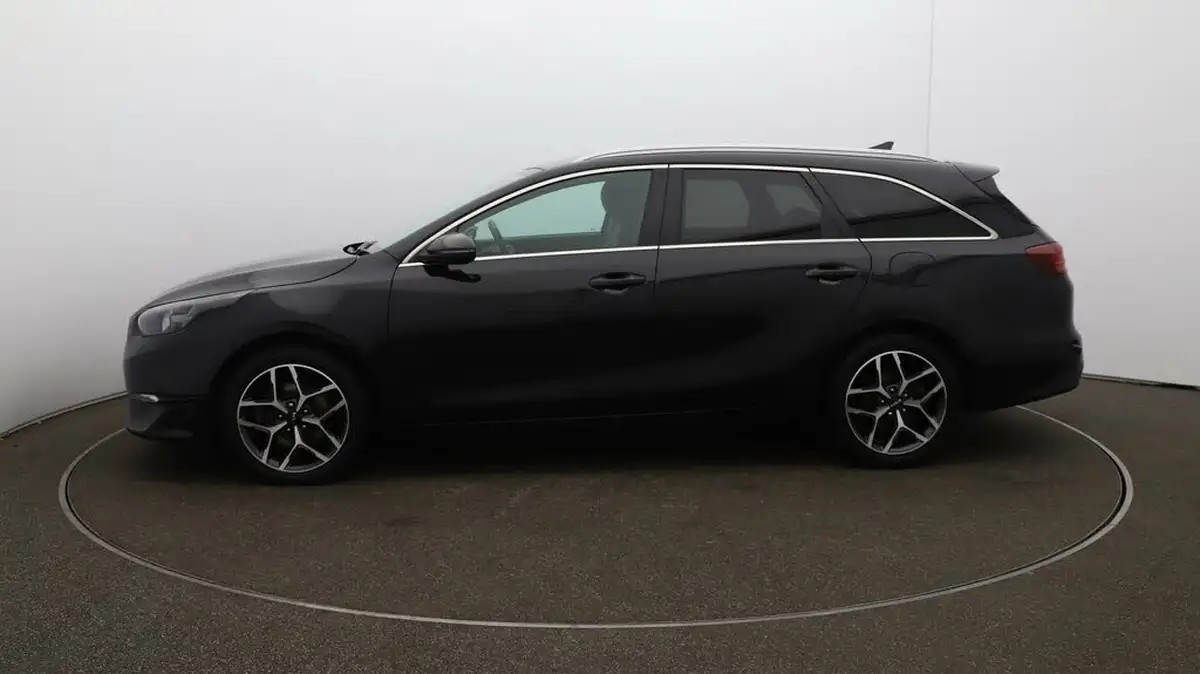2022-kia-ceed-15-t-gdi-3-sportswagon-big-57