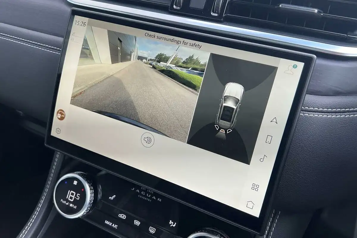 2024-jaguar-f-pace-20-d200-r-dynamic-hse-black-big-6