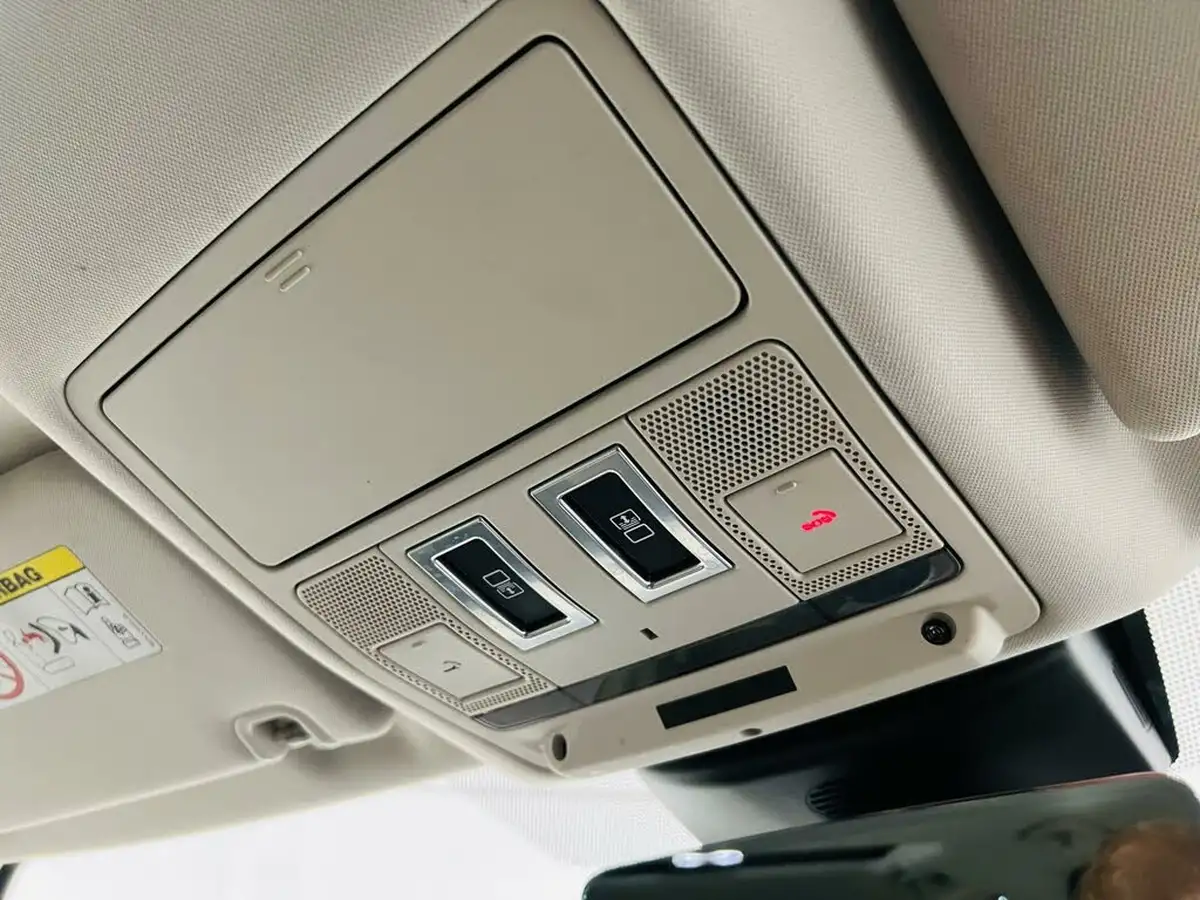 2019-land-rover-discovery-20-sd4-hse-big-21