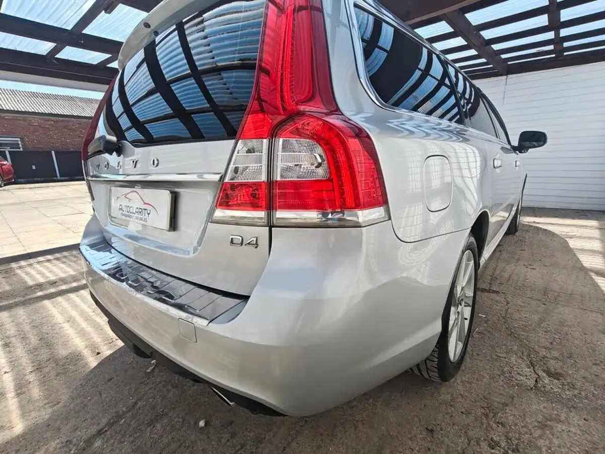 2014-volvo-v70-20td-d4-se-181bhp-nav-1969cc-geartronic-big-29