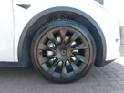 2022-tesla-model-y-e-long-range-small-13