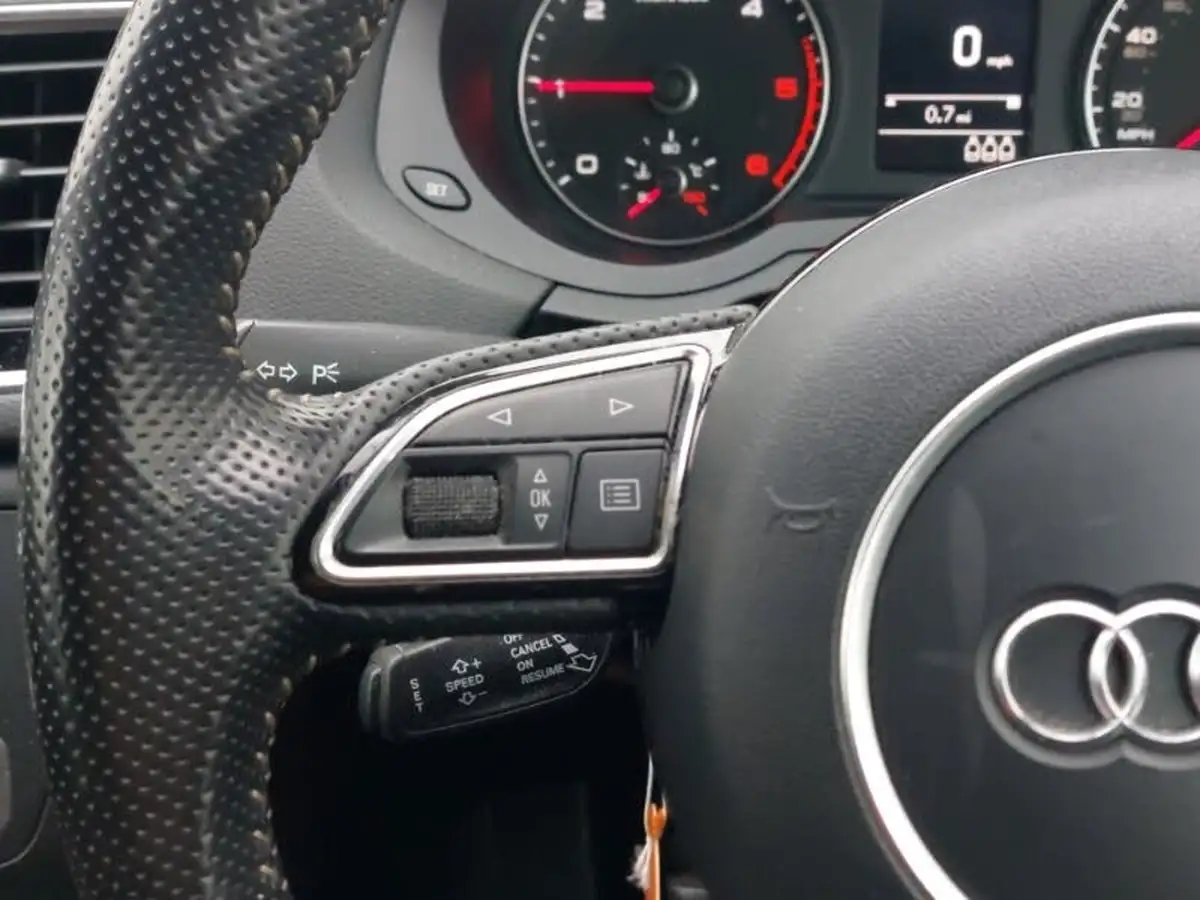 2016-audi-q3-20-tdi-quattro-s-line-plus-150ps-ss-big-10