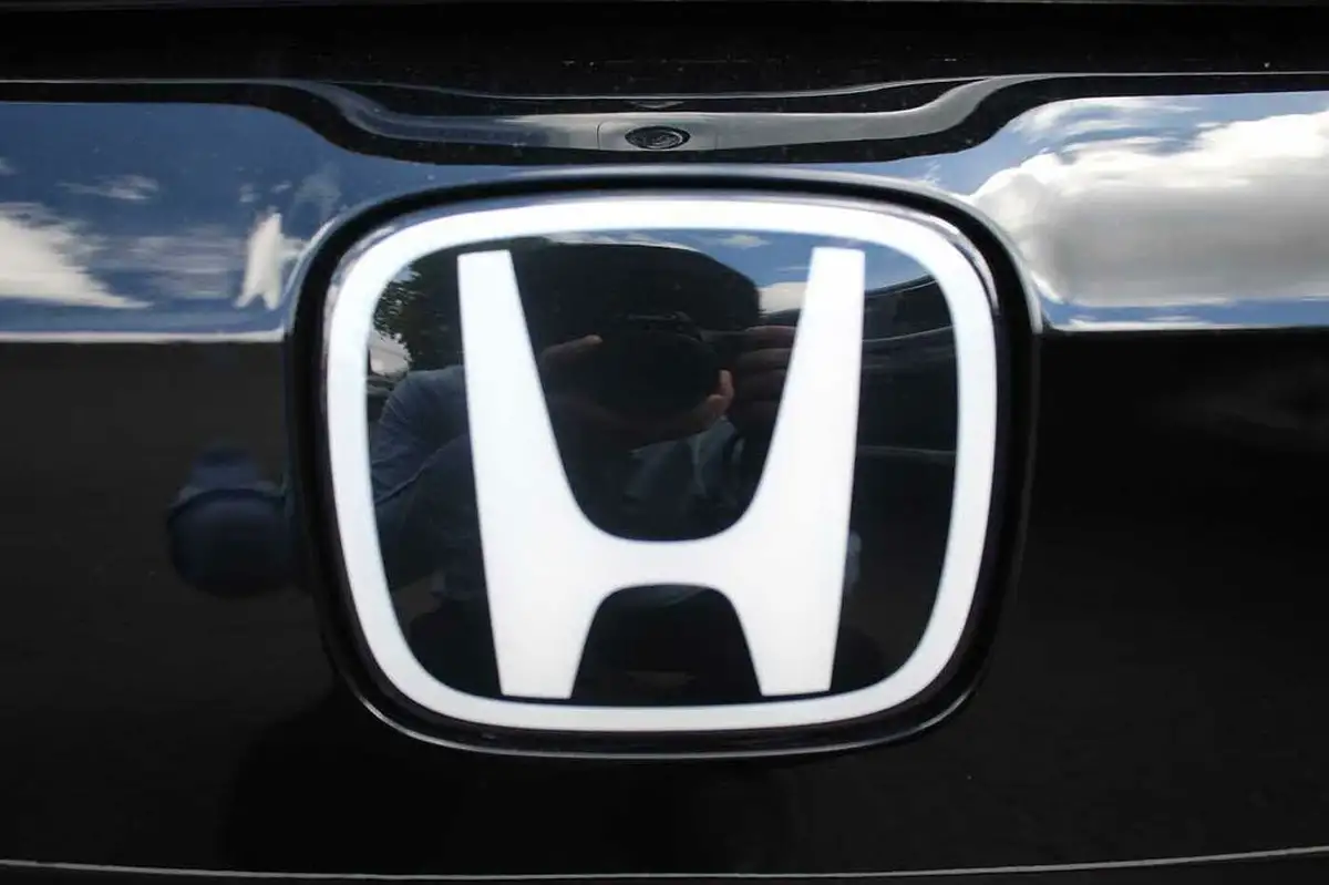 2024-honda-eny1-e-advance-big-15