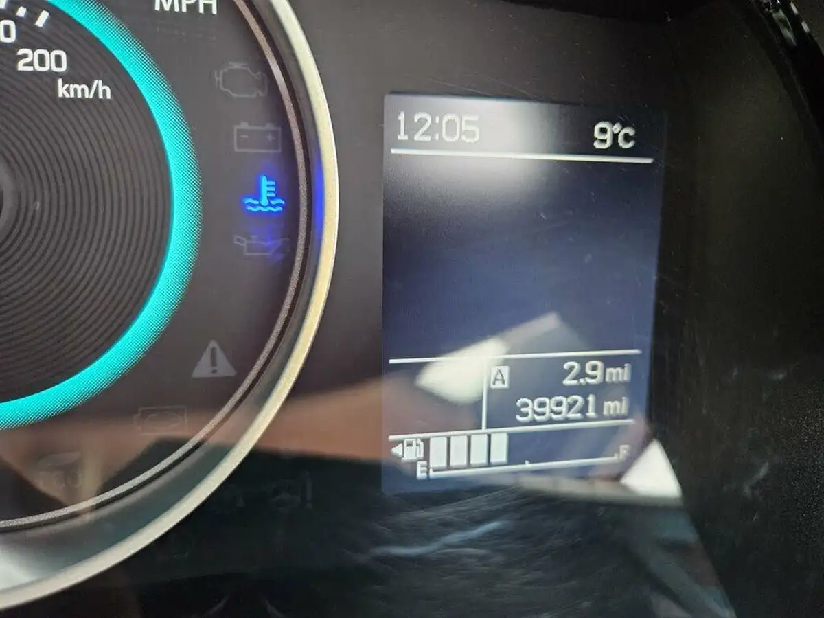 2018-suzuki-ignis-12-dualjet-sz3-big-8