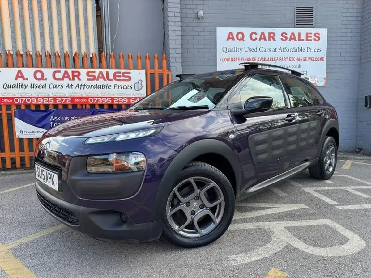 2015-citroen-c4-cactus-16bluehdi-feel-big-2