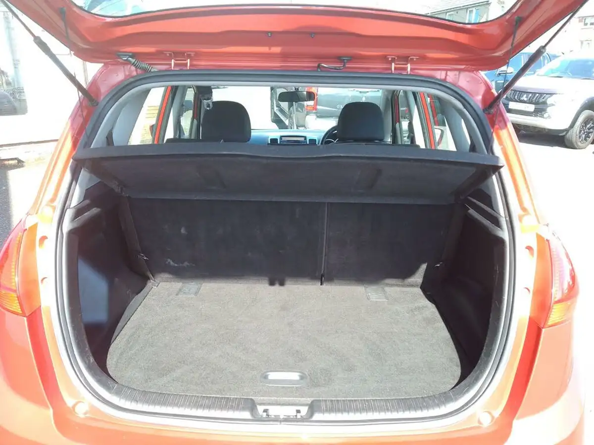 2012-kia-venga-16-2-big-12
