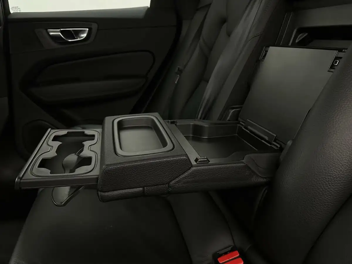 2019-volvo-xc60-20td-b4-momentum-big-37