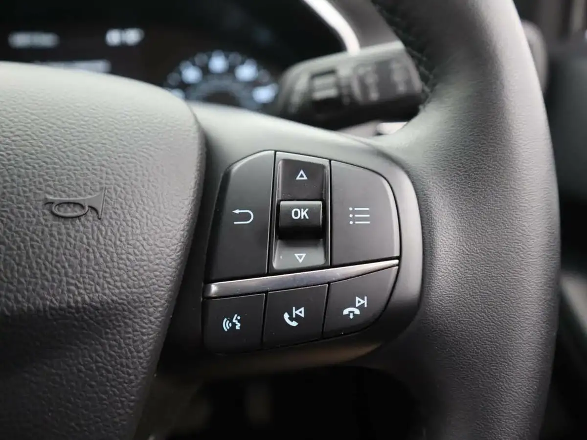 2020-ford-focus-15-active-hatchback-auto-big-25