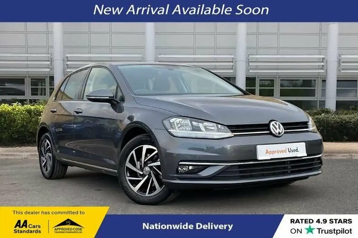 2019-volkswagen-golf-16tdi-match-hatchback-5d-big-0