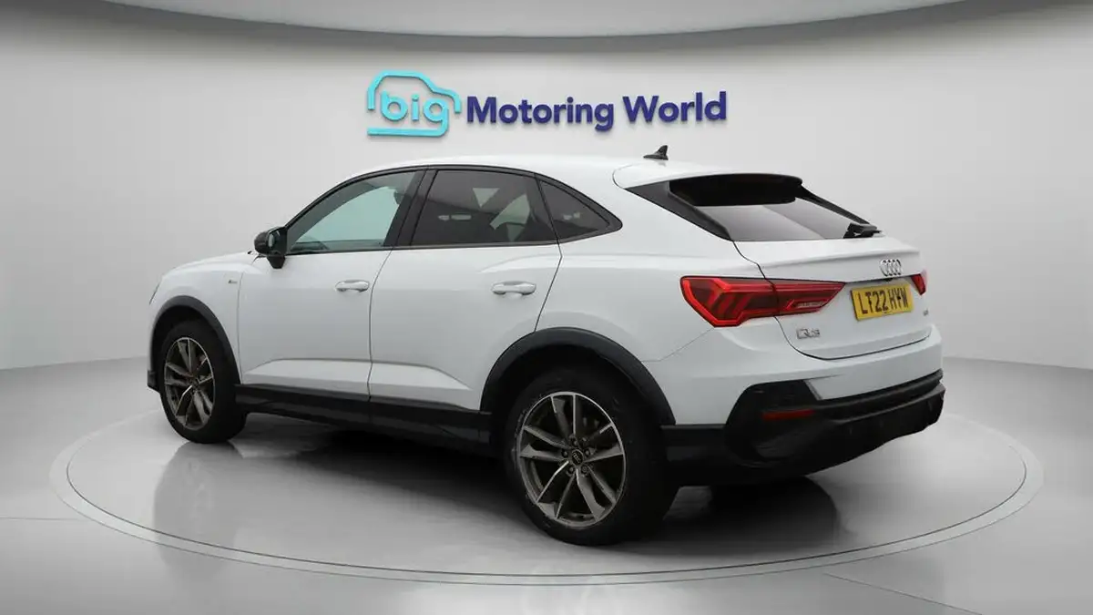 2022-audi-q3-15-35-tfsi-black-edition-cod-sportback-s-tronic-big-5