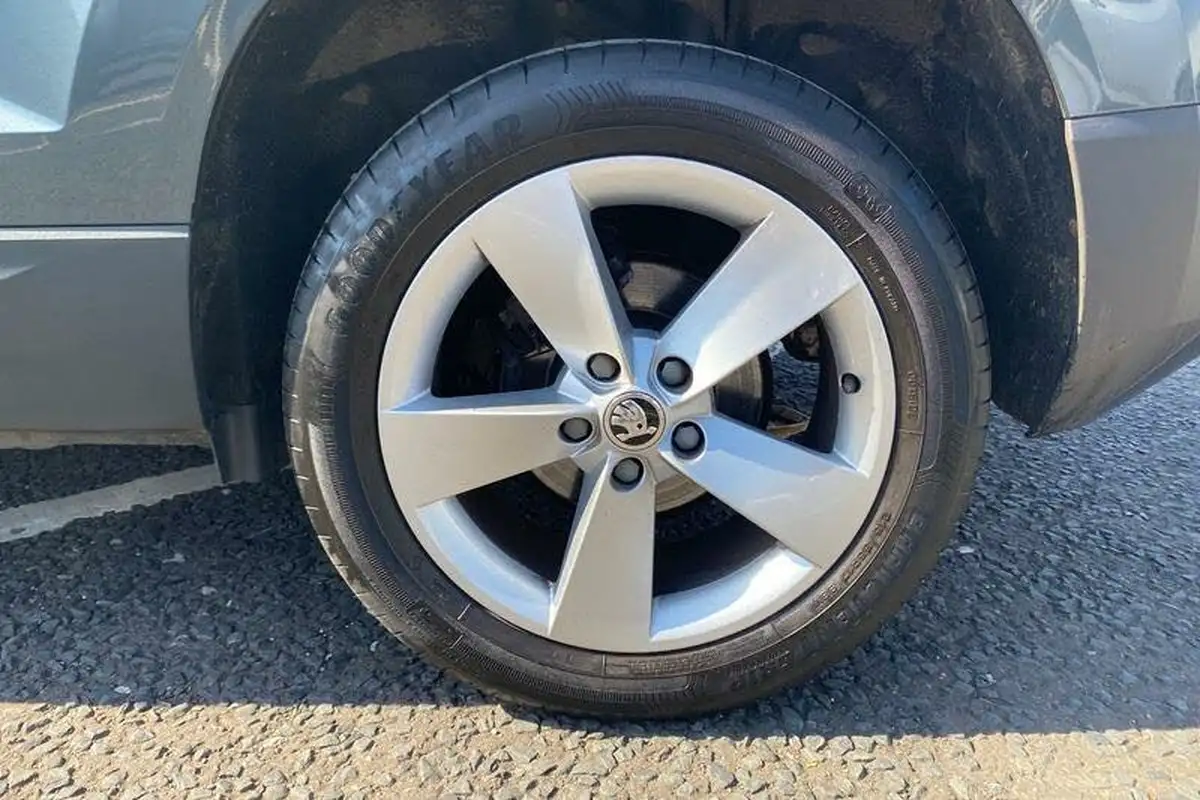 2022-skoda-karoq-10-tsi-se-big-7