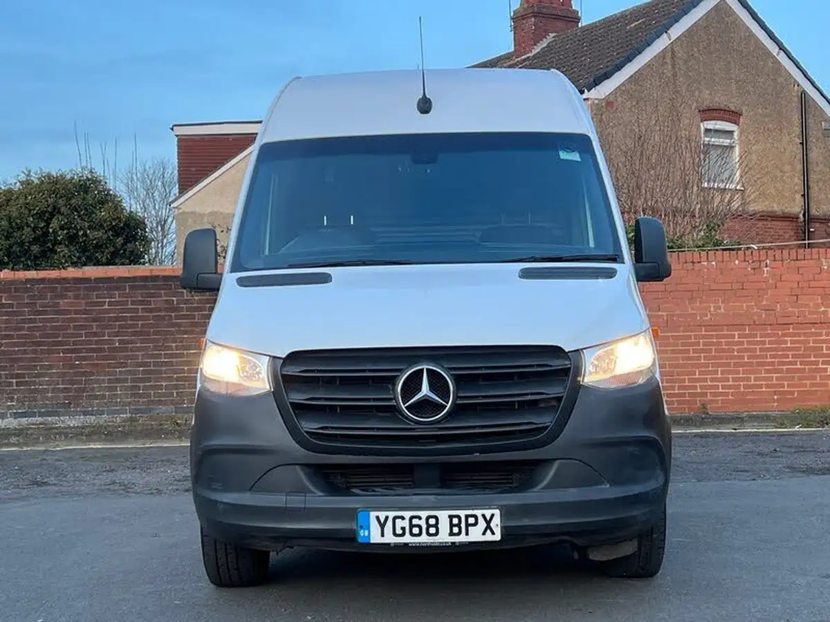 2018-mercedes-benz-sprinter-21cdi-311-l2h1-panel-van-rwd-eco-gear-360-big-2