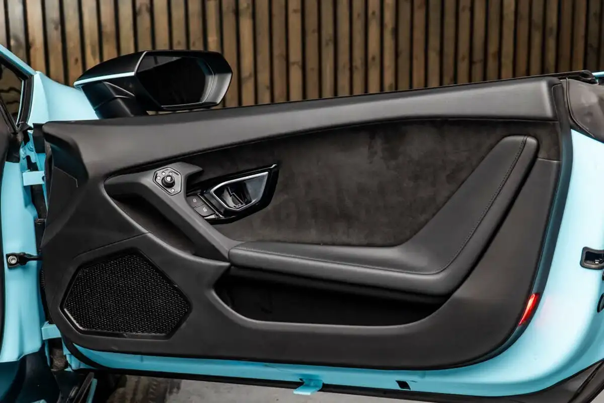 2021-lamborghini-huracan-big-31