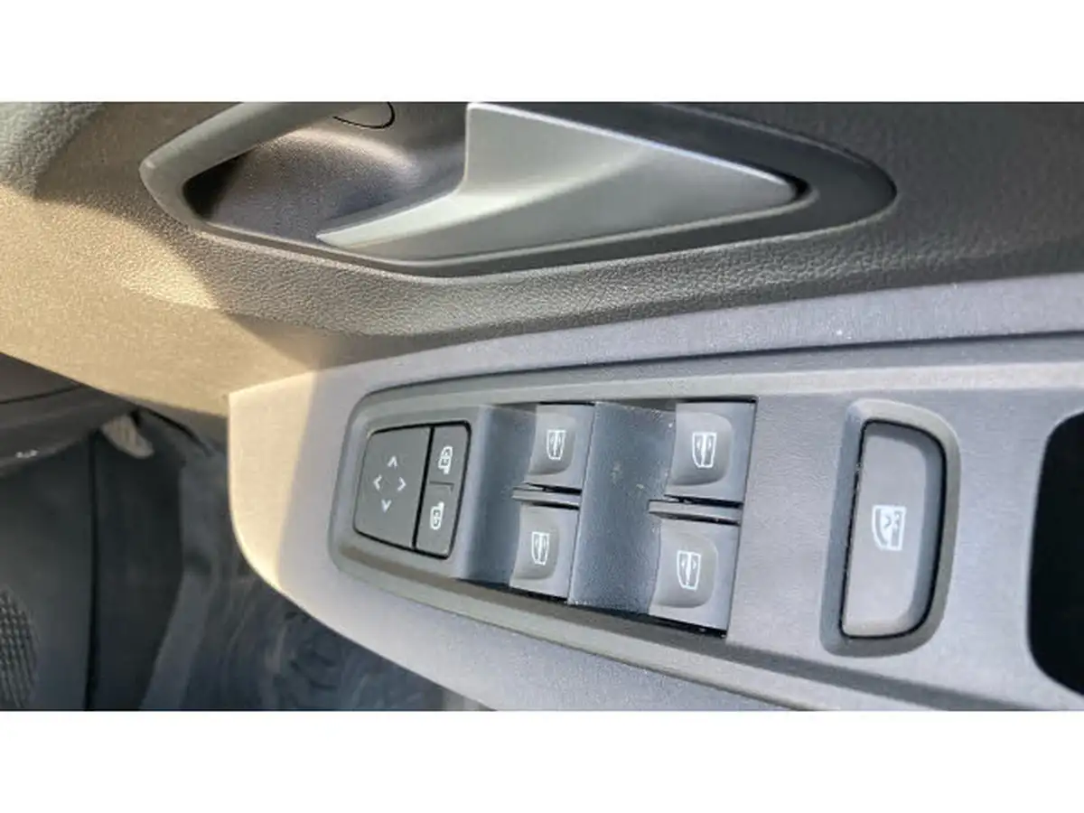2024-dacia-sandero-stepway-10-tce-extreme-110bhp-big-22