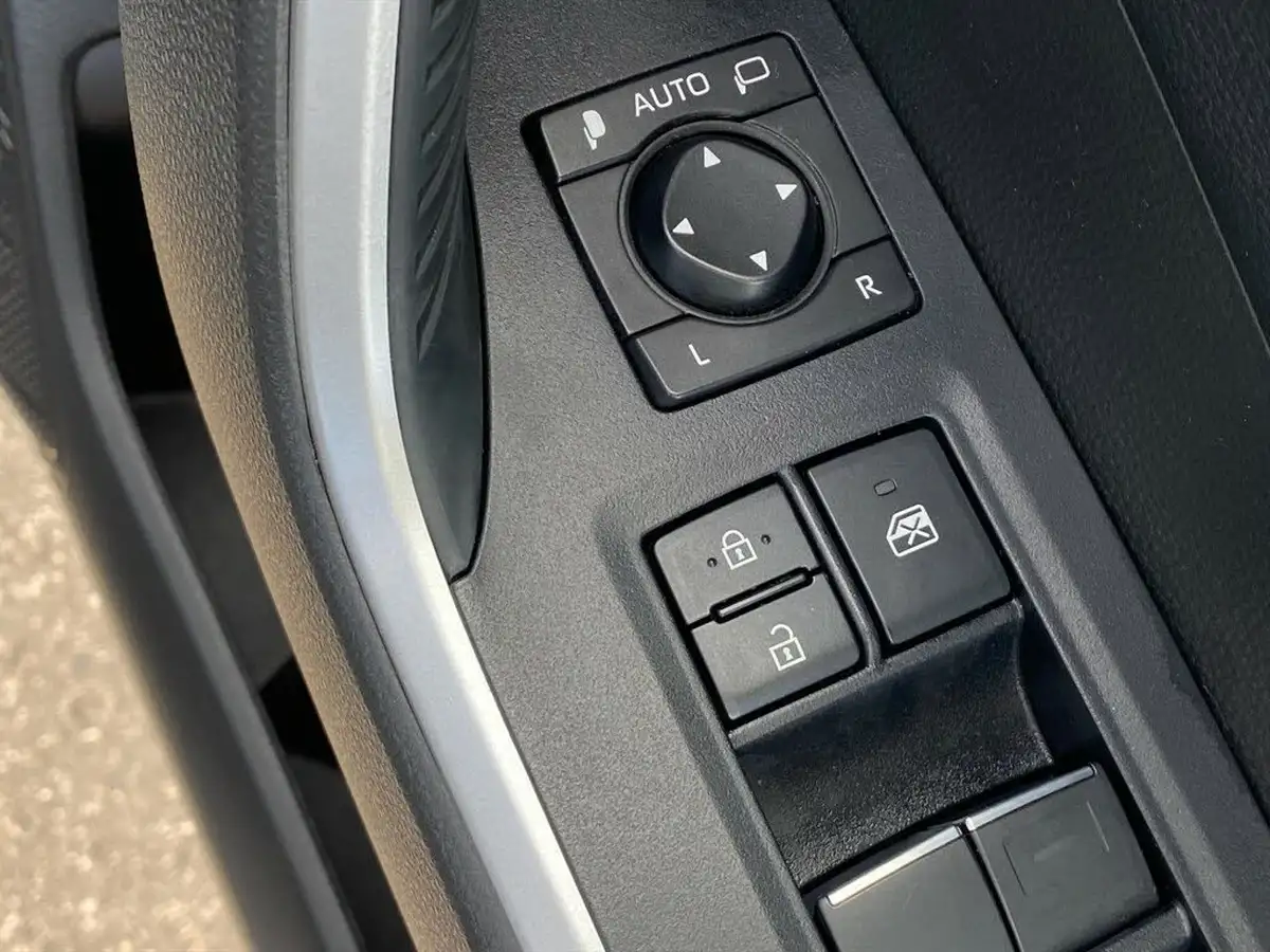 2021-toyota-rav4-25-vvt-i-design-219bhp-big-39