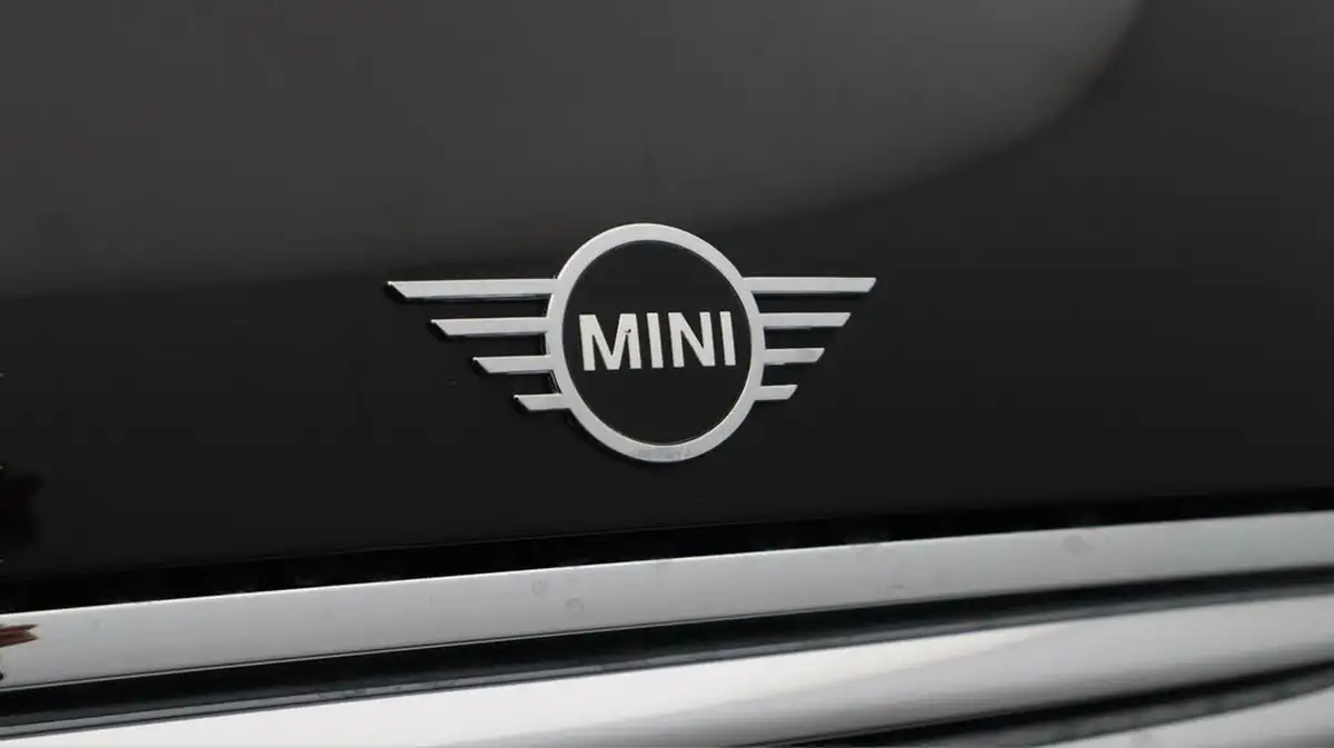 2020-mini-cooper-15-cooper-exclusive-hatchback-5d-big-22