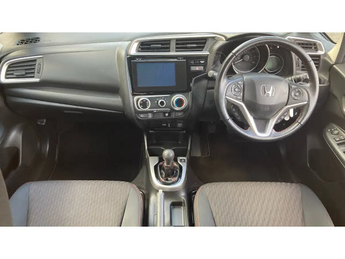 2019-honda-jazz-15-i-vtec-sport-navi-big-3
