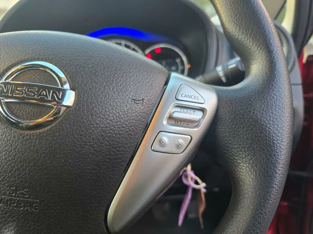 2013-nissan-note-12-acenta-premium-80ps-big-34