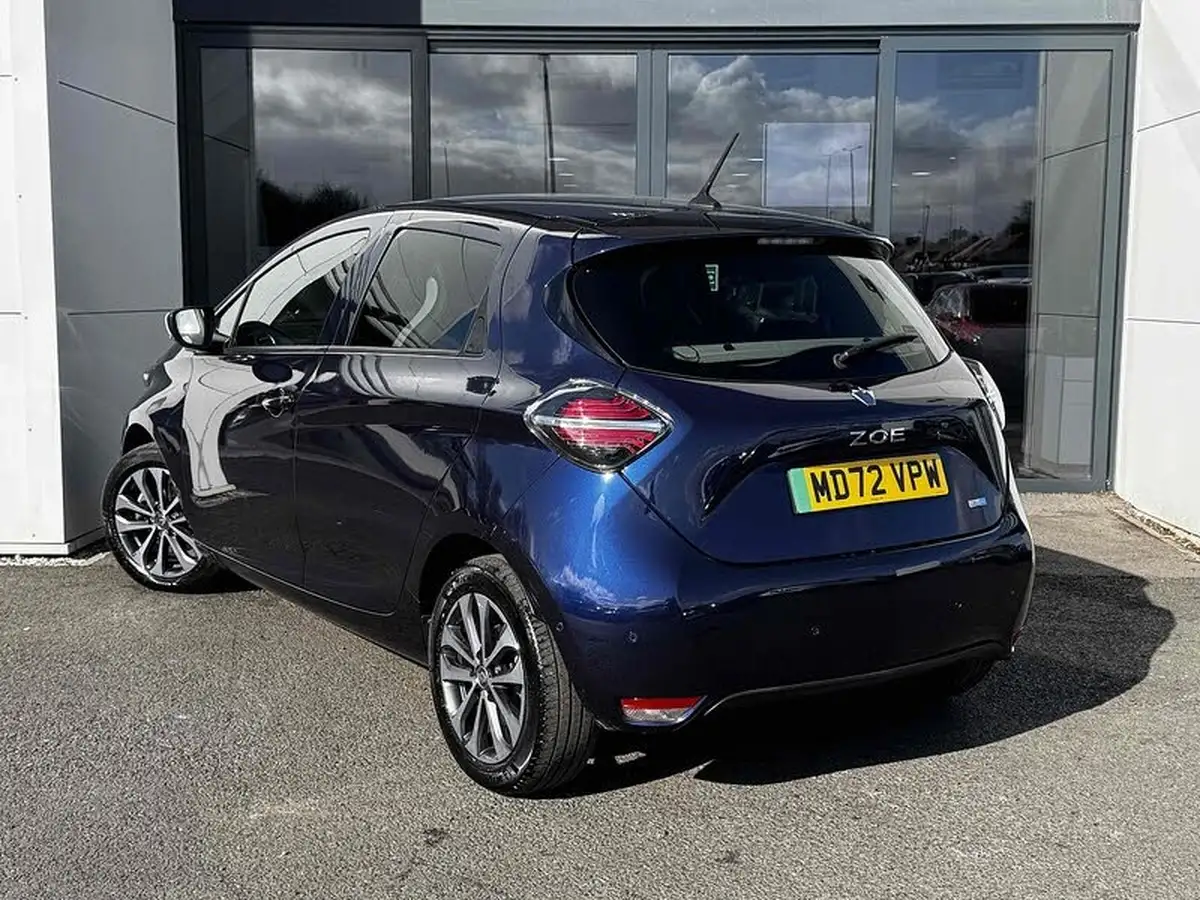 2022-renault-zoe-e-gt-line-big-14