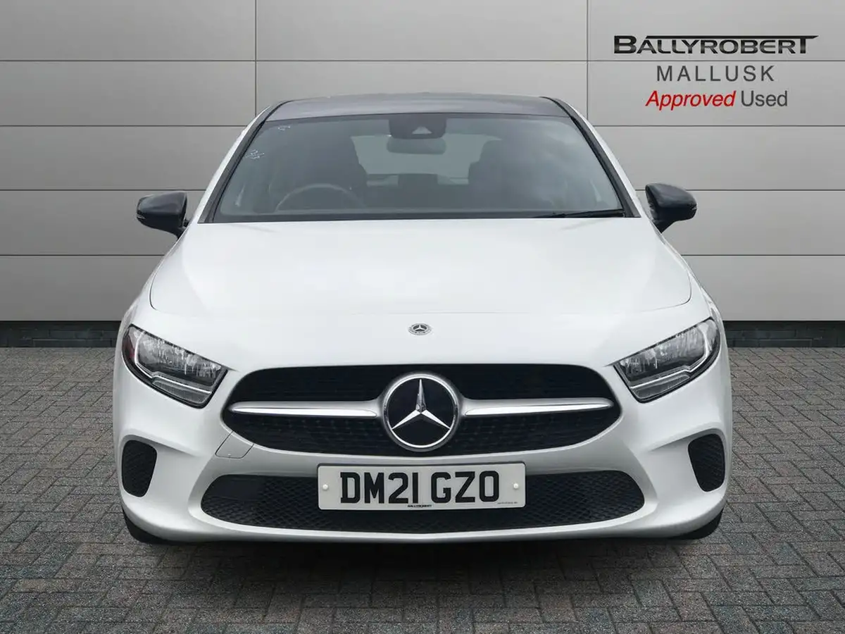 2021-mercedes-benz-a-class-13-a180-se-7g-dct-big-9