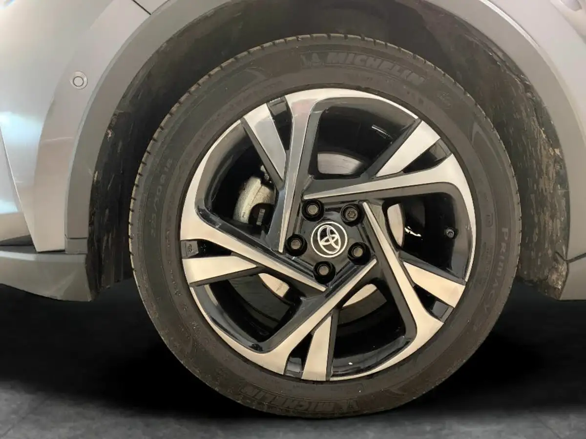 2022-toyota-c-hr-18-vvt-i-design-big-26