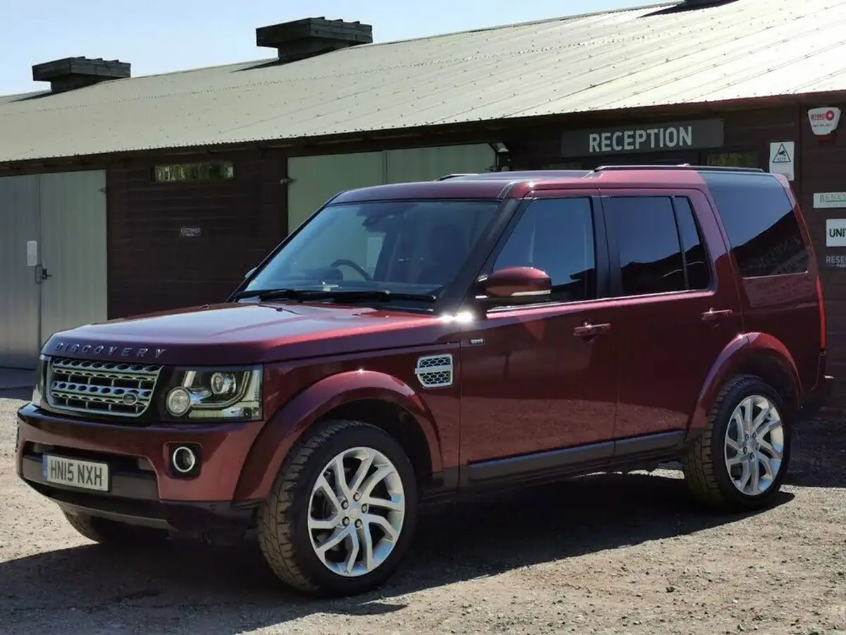 2015-land-rover-discovery-4-30-sd-v6-hse-big-21