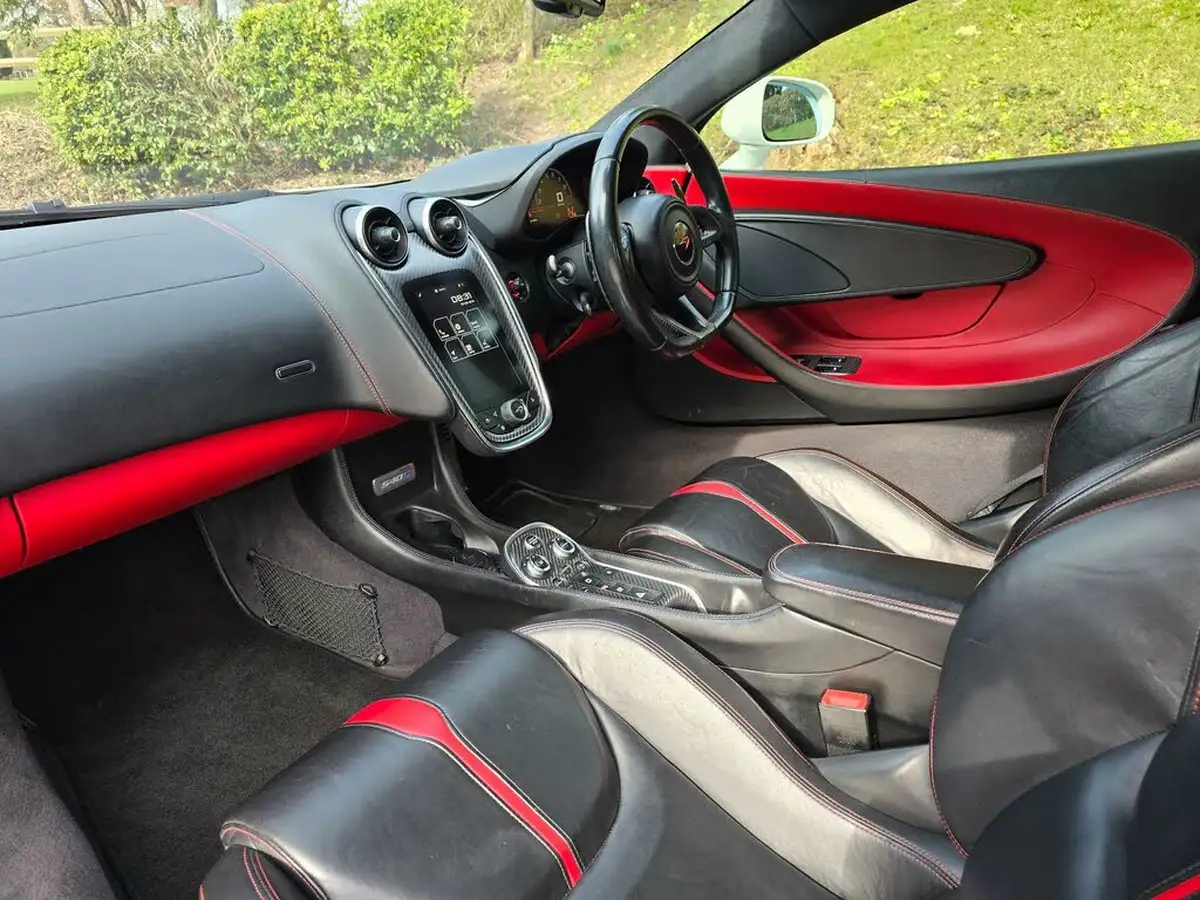 2016-mclaren-540c-38-big-18