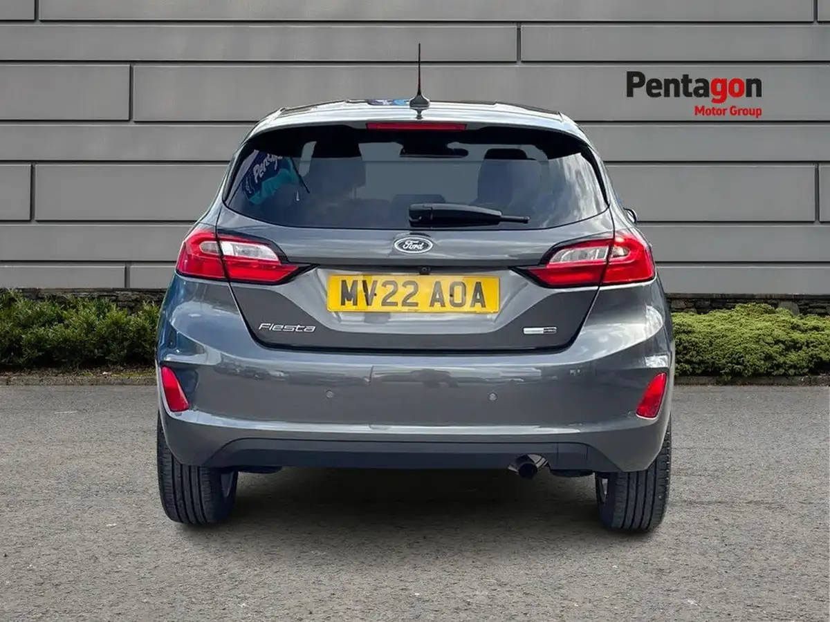 2022-ford-fiesta-10t-titanium-125ps-hybrid-mhev-big-13