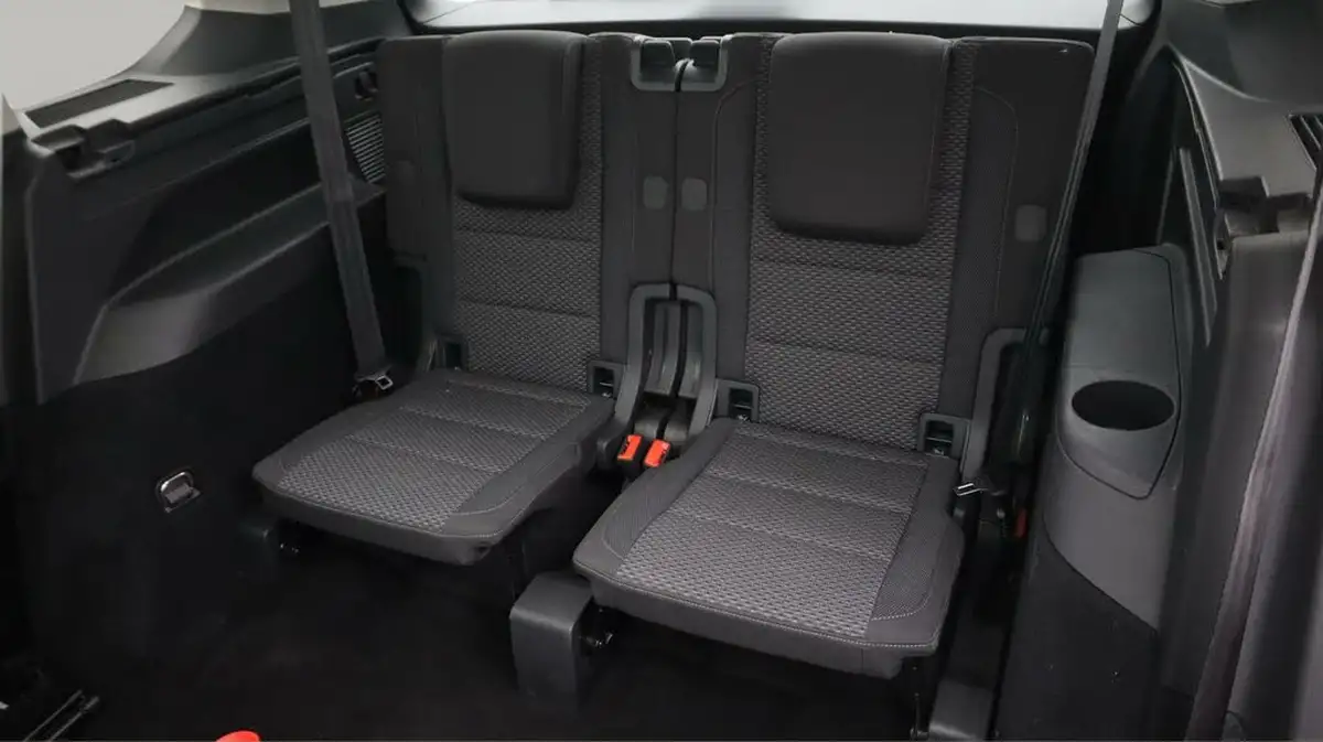2020-volkswagen-touran-20tdi-se-family-115ps-dsg-big-27