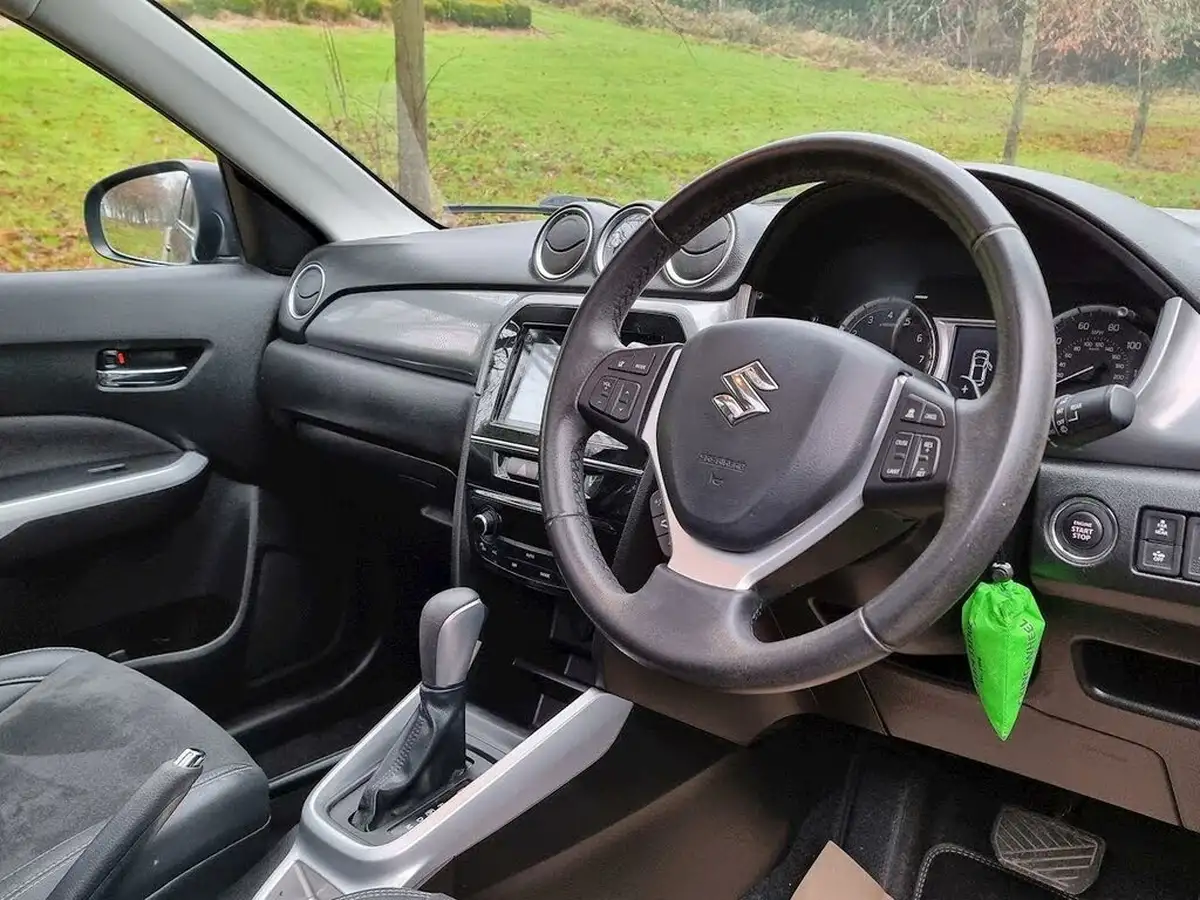 2015-suzuki-vitara-16-sz5-auto-big-8