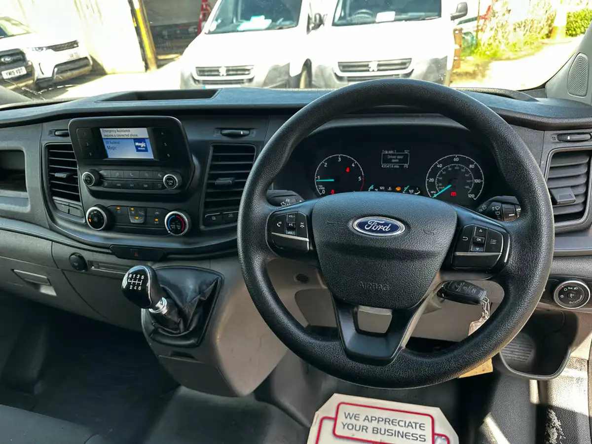 2022-ford-transit-custom-20tdci-300-l1h1-leader-105pseu6dt-panel-van-big-14