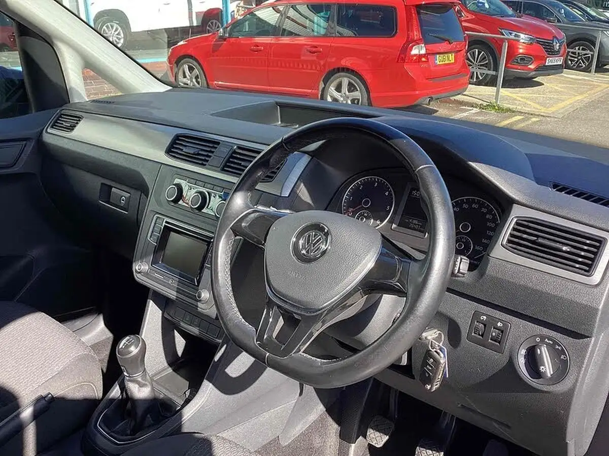 2016-volkswagen-caddy-maxi-life-20tdi-c20-102ps-big-28