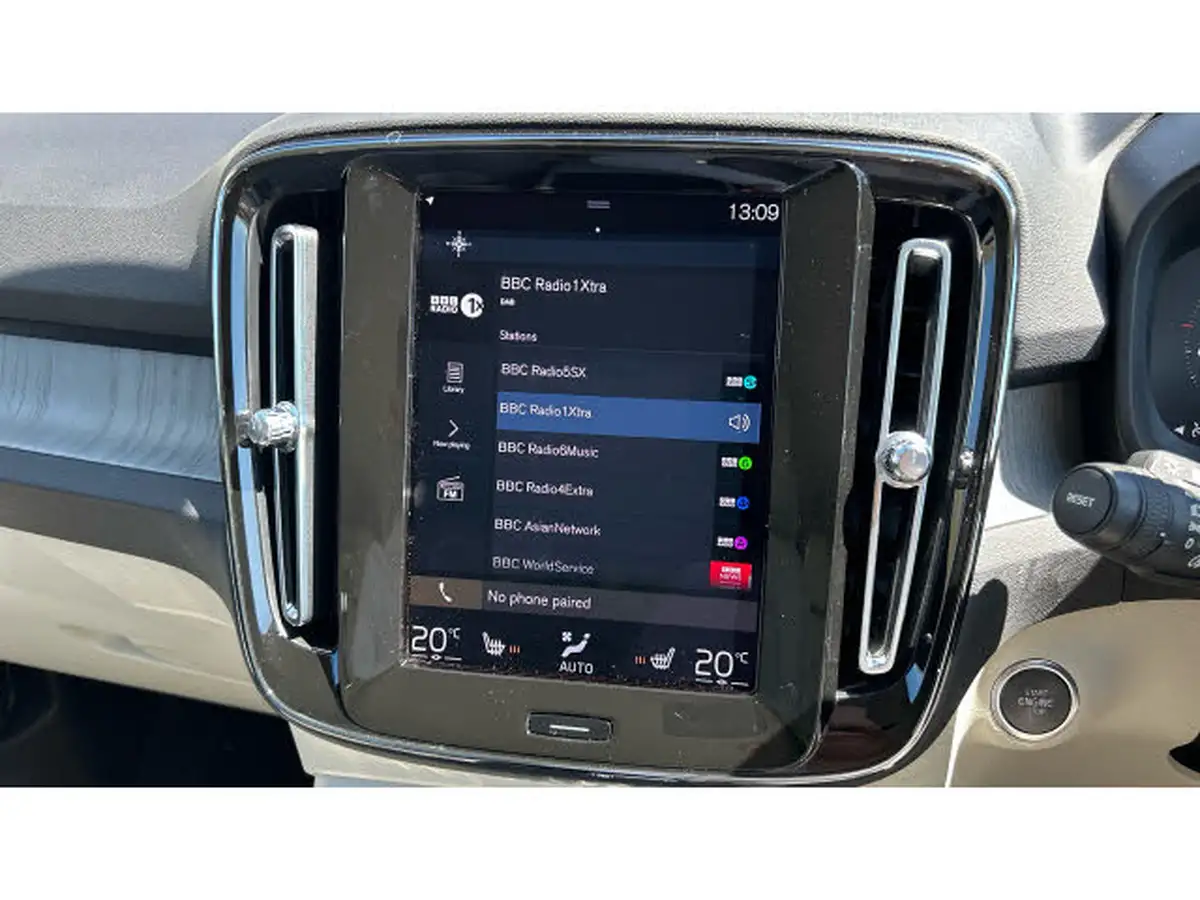 2022-volvo-xc40-15-t5-inscription-pro-big-29
