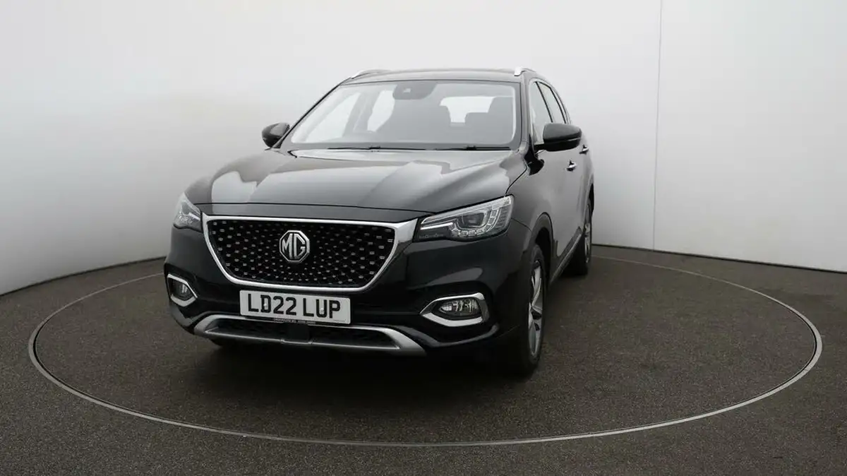 2022-mg-hs-15t-gdi-exclusive-162ps-big-31