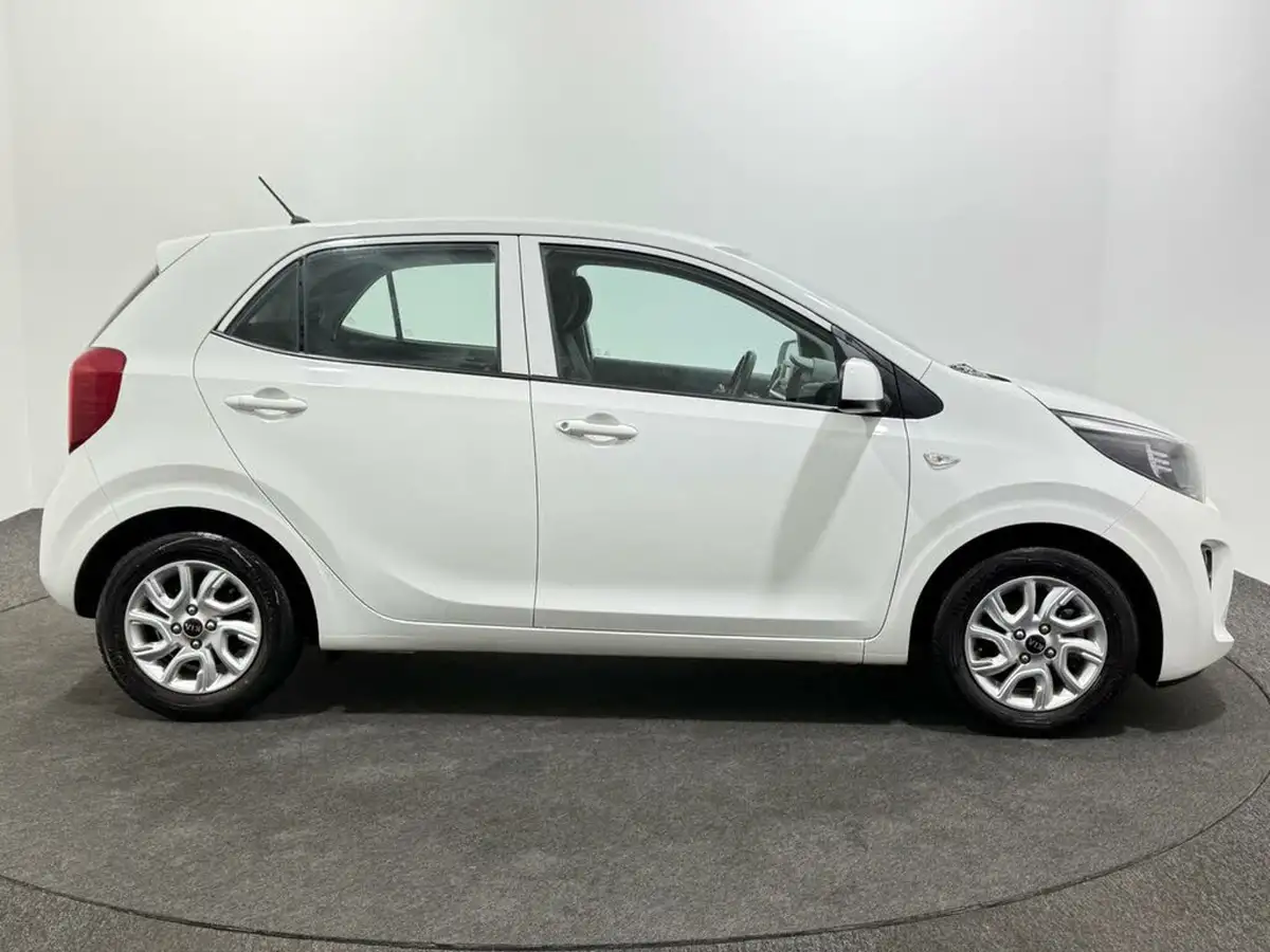 2019-kia-picanto-10-2-big-7