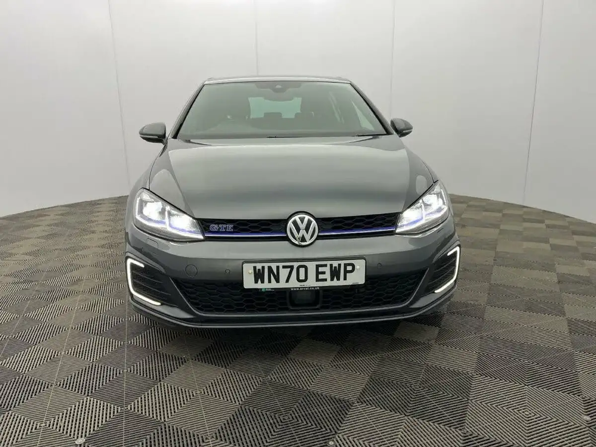 2020-volkswagen-golf-14-tsi-gte-advance-big-2