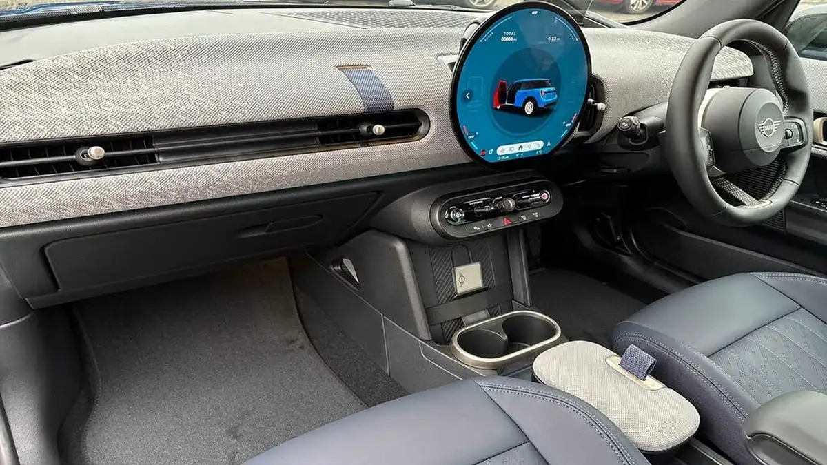 2024-mini-cooper-20-cooper-s-exclusive-201bhp-hatchback-5d-auto-big-8